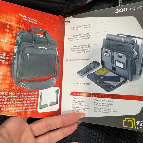 NWT Targus Black Laptop Bag - Picture 7 of 9